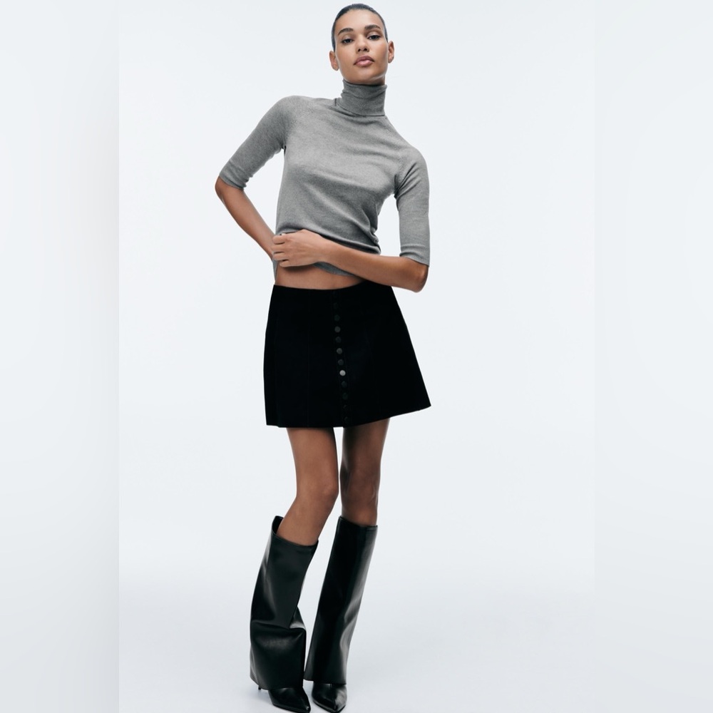 Zara High Neck Sweater Size Medium in Gray color  1509/124/803